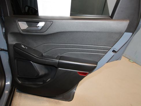 Used 2025 Ford Escape SE FWD image 25