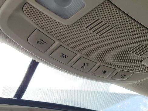 Used 2017 Ford Fusion Energi SE image 24