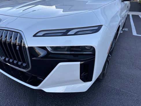 Certified 2025 BMW i7 eDrive50 w/ M Sport Package image 9