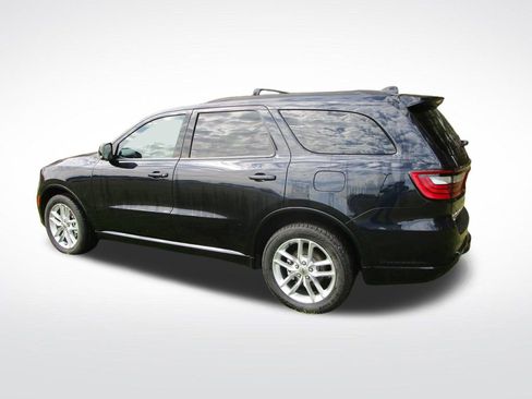 Used 2024 Dodge Durango GT image 3