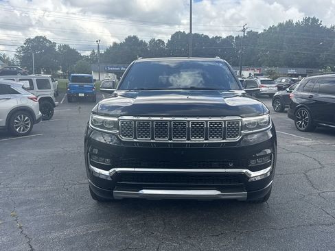 Used 2023 Jeep Grand Wagoneer Series III AWD/4WD image 2