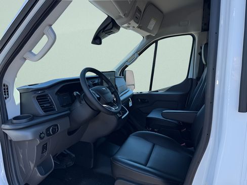 New 2026 Ford Transit 150 148 Medium Roof AWD w/ Load Area Protection Package image 3