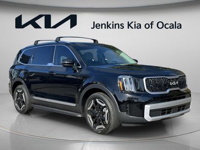 New 2025 Kia Telluride EX w/ EX Captain's Chair Package