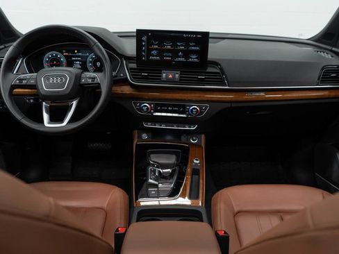 Used 2023 Audi Q5 2.0T Premium Plus w/ Premium Plus Package AWD/4WD image 9