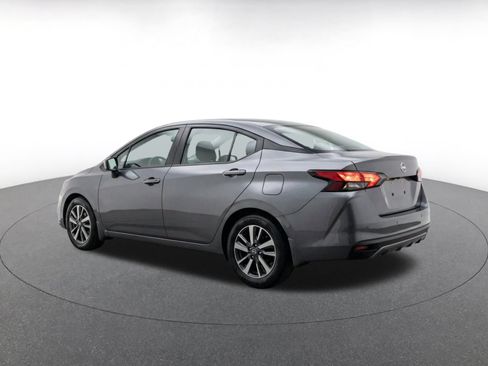 Used 2025 Nissan Versa SV FWD image 5