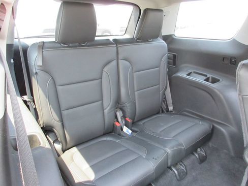 Certified 2019 GMC Acadia SLT FWD image 25
