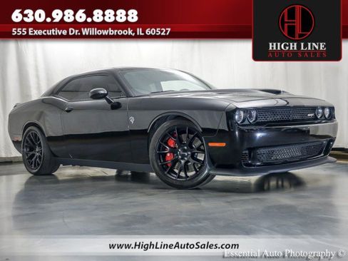Used 2016 Dodge Challenger SRT Hellcat RWD image 1