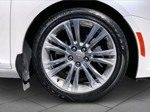 Used 2019 Cadillac XTS Luxury image 10