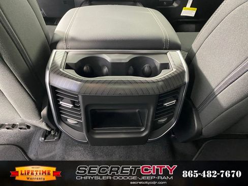 New 2026 RAM 1500 Express AWD/4WD image 28