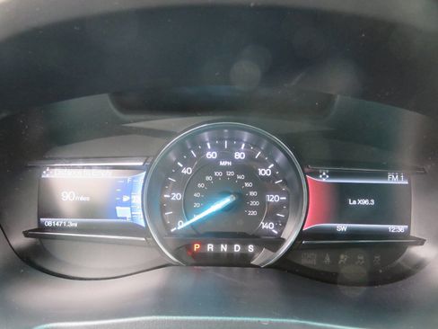 Used 2016 Ford Explorer XLT w/ Equipment Group 202A image 15