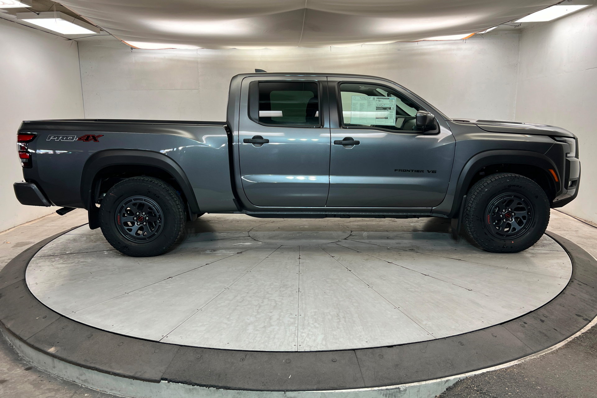 New 2027 Nissan Frontier PRO-4X w/ Pro Convenience Package AWD/4WD image 6