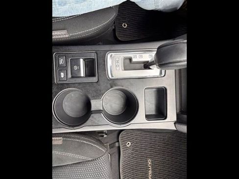 Used 2019 Subaru Outback 2.5i Premium image 21