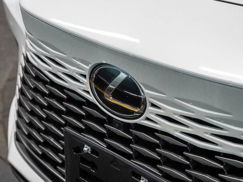 Used 2024 Lexus RX 350 Premium w/ Accessory Package (Z1) FWD image 8