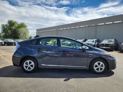 Used 2012 Toyota Prius Three w/ Solar Roof Pkg FWD image 4