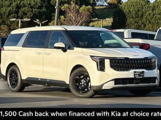 New 2026 Kia Carnival video 2