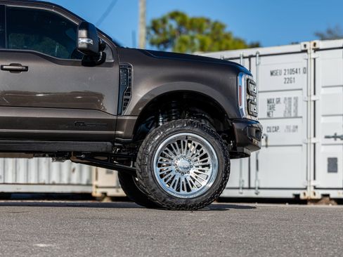 Used 2025 Ford F250 Lariat w/ Lariat Ultimate Package image 35