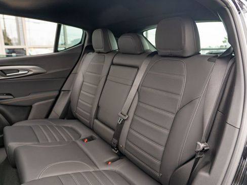 New 2025 Alfa Romeo Tonale w/ Premium Package image 17