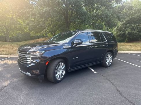 Used 2023 Chevrolet Tahoe High Country AWD/4WD image 3