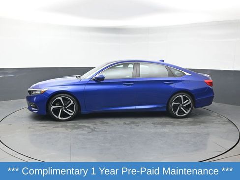Used 2018 Honda Accord Sport image 2