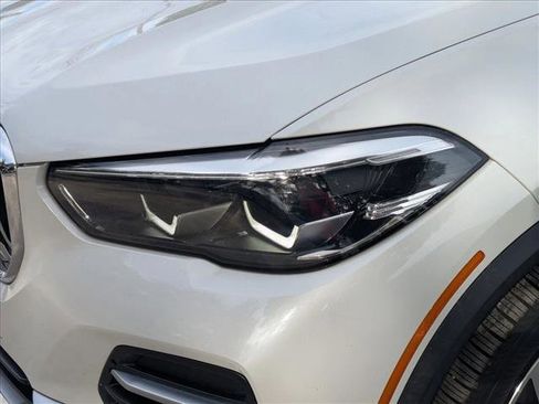 Used 2023 BMW X5 xDrive40i w/ Parking Assistance Package image 9