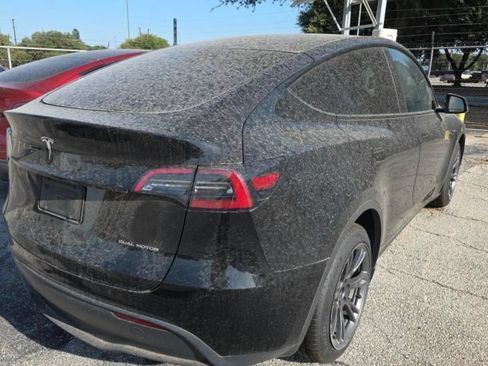 Used 2025 Tesla Model Y Long Range AWD/4WD image 7