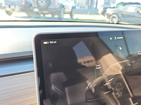 Used 2025 Tesla Model Y Long Range image 25