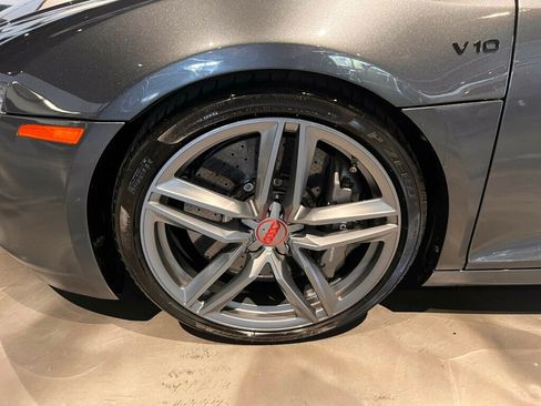 Used 2015 Audi R8 V10 image 14