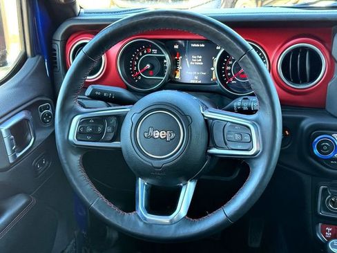 Used 2018 Jeep Wrangler Unlimited Rubicon w/ Dual Top Group image 27