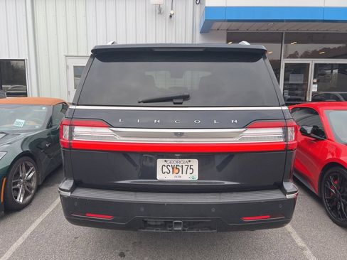 Used 2021 Lincoln Navigator Reserve w/ Luxury Package image 16