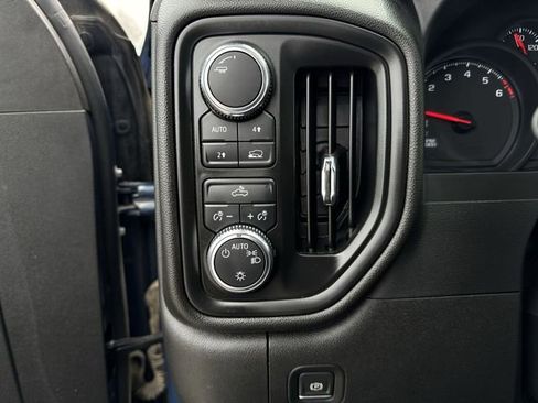 Used 2024 GMC Sierra 1500 Pro w/ Graphite Edition AWD/4WD image 17