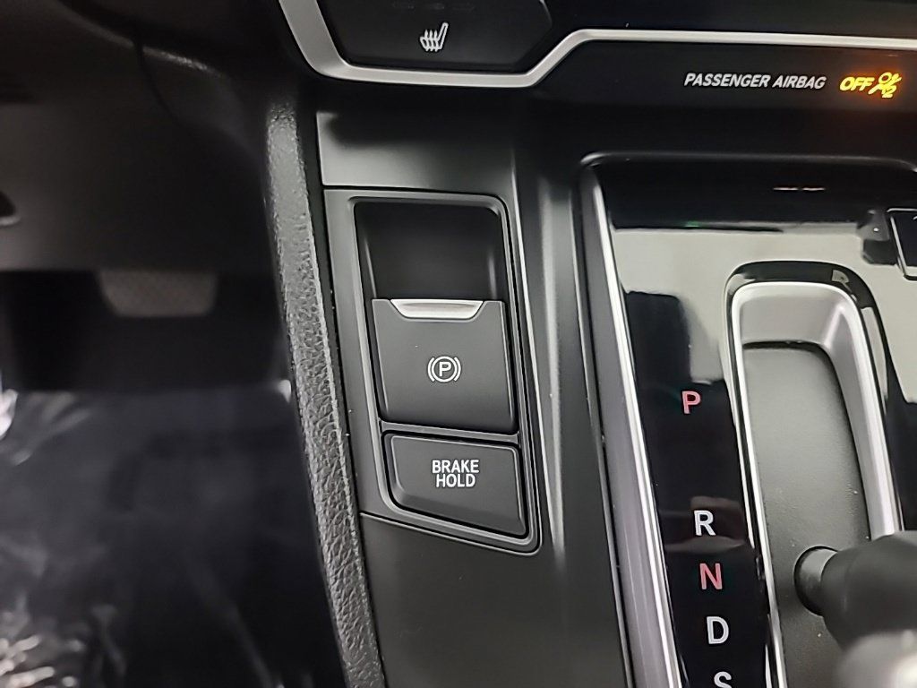 Used 2019 Honda CR-V Touring image 39