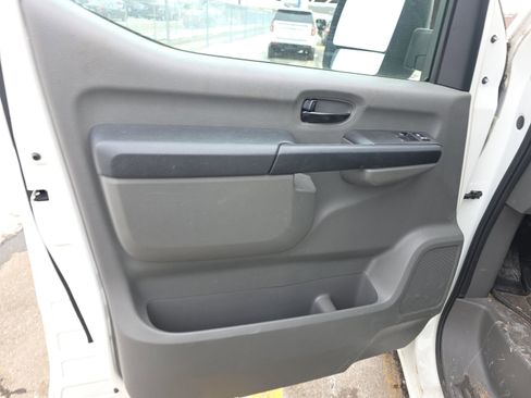 Used 2017 Nissan NV 3500 S w/ Power Package image 10