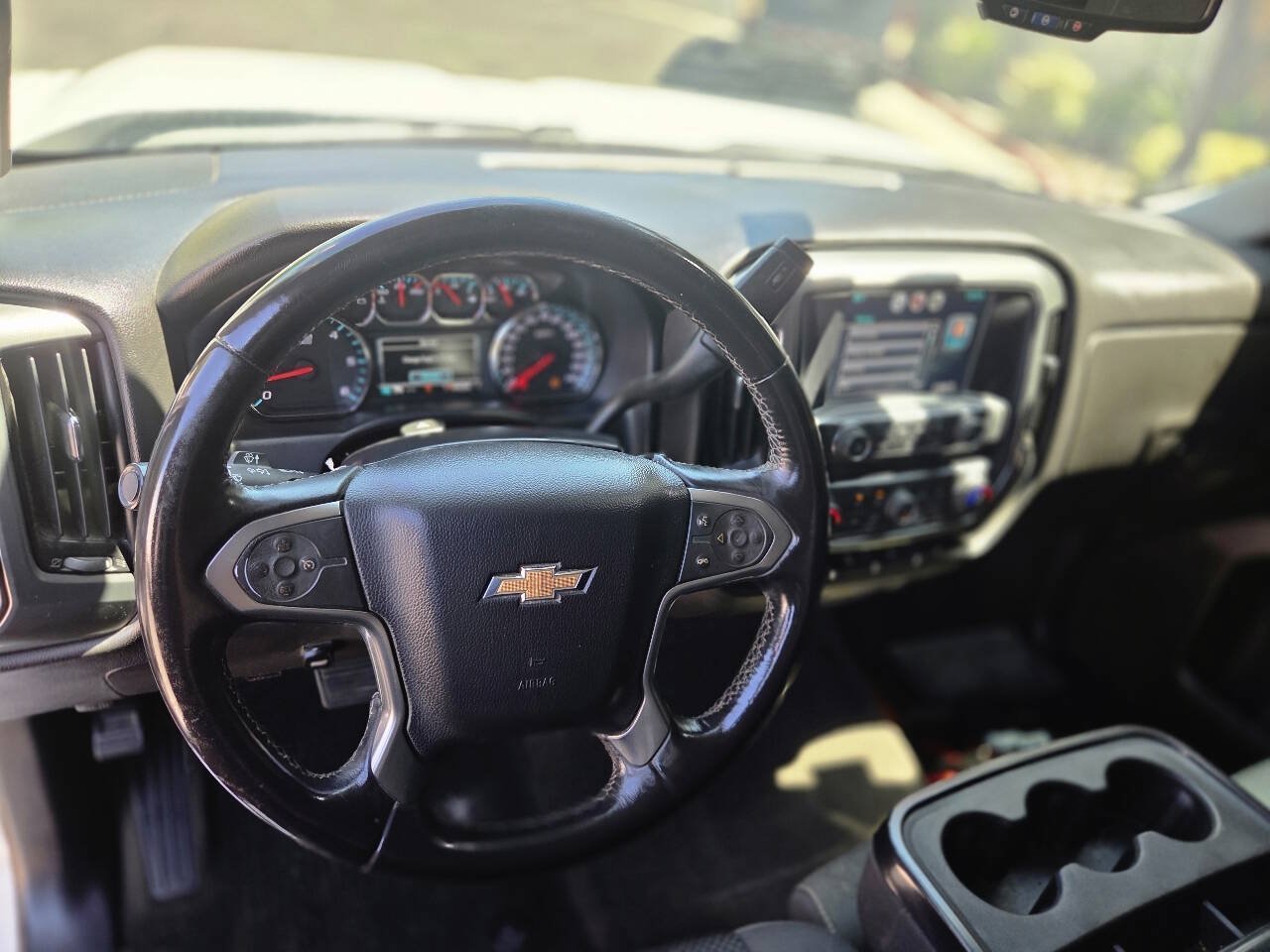 Used 2015 Chevrolet Silverado 2500 LT w/ LT Convenience Package AWD/4WD image 29