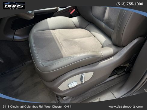 Used 2018 Porsche Macan AWD/4WD image 12
