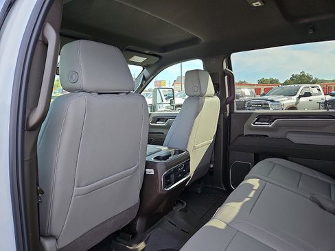 New 2026 GMC Sierra 2500 SLT w/ Texas SLT Premium Package image 11
