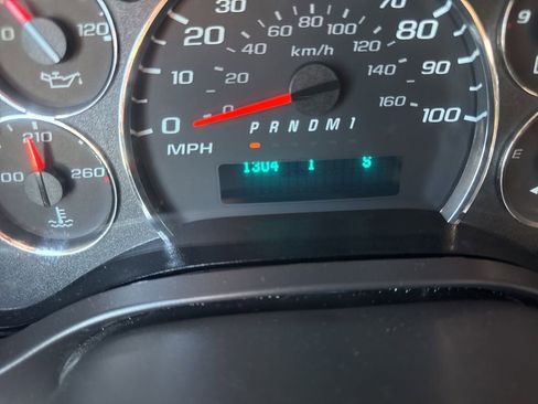 Used 2025 Chevrolet Express 3500 LS RWD image 18