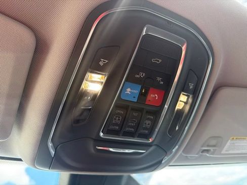 Used 2023 Jeep Grand Cherokee L Limited AWD/4WD image 23