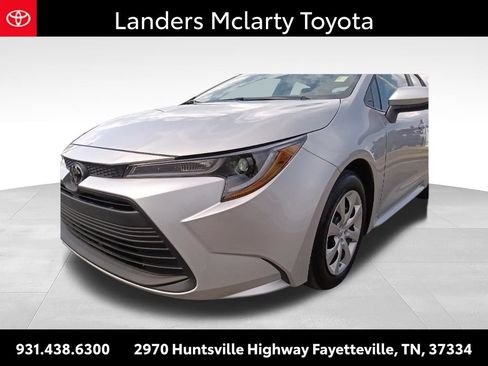 Used 2026 Toyota Corolla LE FWD image 9