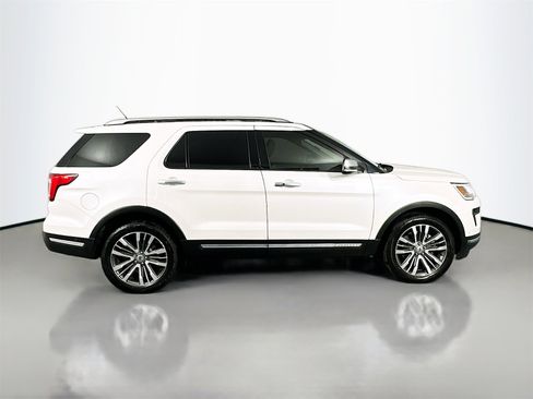 Used 2019 Ford Explorer Platinum image 8