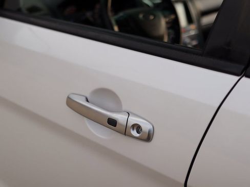 Used 2017 Ford Explorer Platinum image 44