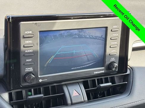 Used 2022 Toyota RAV4 LE AWD/4WD image 15