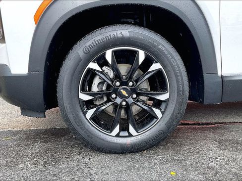 Used 2022 Chevrolet TrailBlazer LT w/ Driver Confidence Package AWD/4WD image 9
