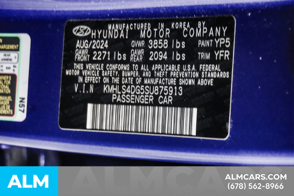 Used 2025 Hyundai Elantra SEL FWD image 53