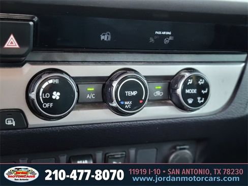 Used 2018 Toyota Tacoma SR5 w/ Exterior Package image 22