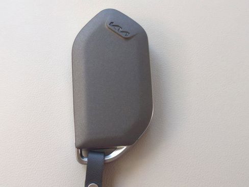 New 2026 Kia EV9 Wind image 30