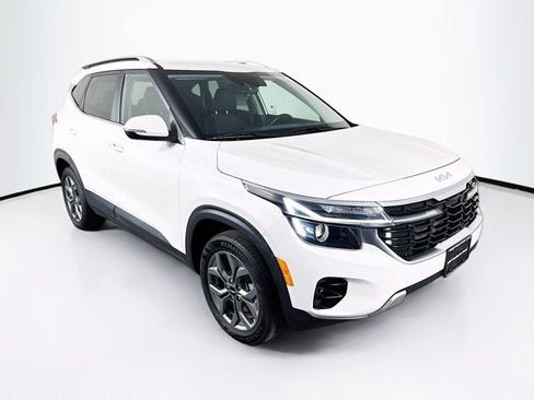 Certified 2024 Kia Seltos S AWD/4WD image 3
