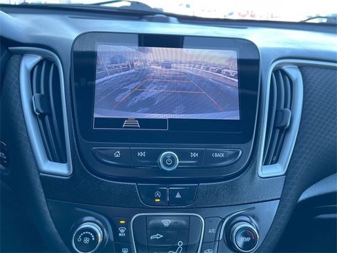 Used 2022 Chevrolet Malibu RS image 14