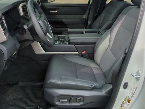 Used 2025 Toyota Tundra Platinum image 10