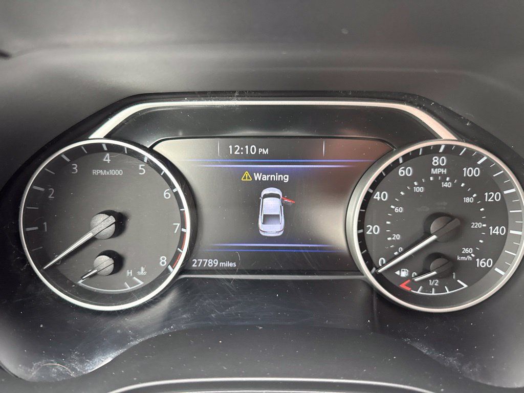 Used 2022 Nissan Maxima Platinum w/ Sport Mat Group FWD image 7
