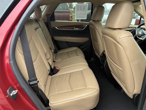 Used 2019 Cadillac XT5 Platinum image 14